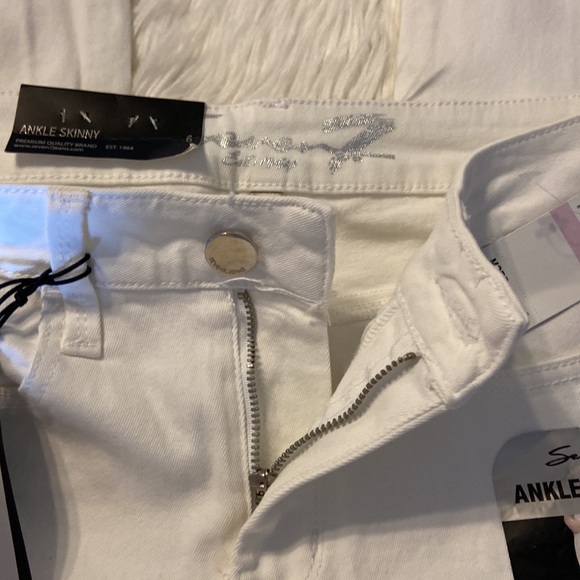 Seven7  High Rise Strech Ankle Skinny Women White Jeans Pants size 6 brand new - Picture 11 of 12